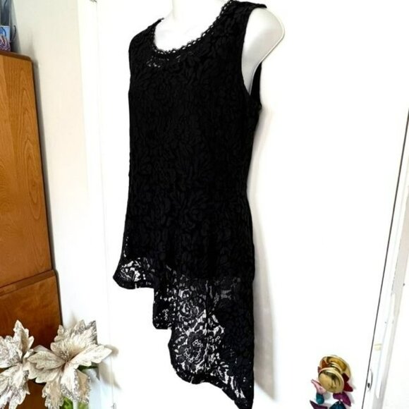 Isaac Mizrahi Live Black Lace Asymmetrical Peplum Tank Top Size Small - Picture 5 of 9